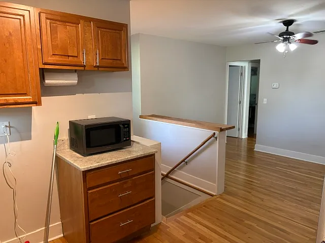2 bed, 800 sqft, $1,950 — Photo 4
