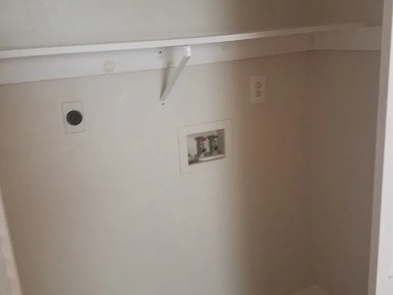 5325 Bayside Rd — Photo 9