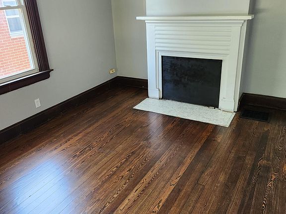 5th image of 2839 Benninghofen Ave