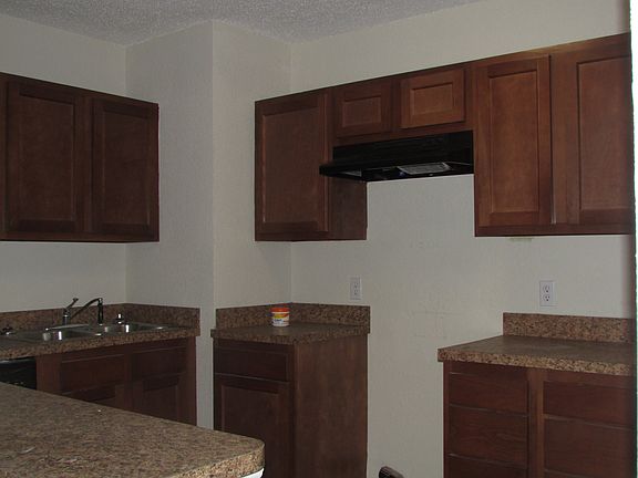 3rd image of 4037 Bunnell Dr