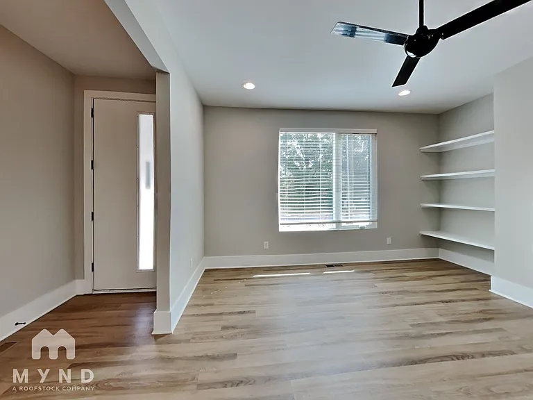 1214 Garner Rd — Photo 7
