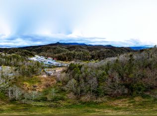 514 Crest Rd, Gatlinburg, TN 37738