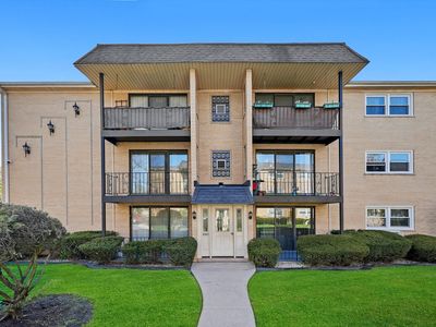 6568 W Roscoe St #2N, Chicago, IL, 60634