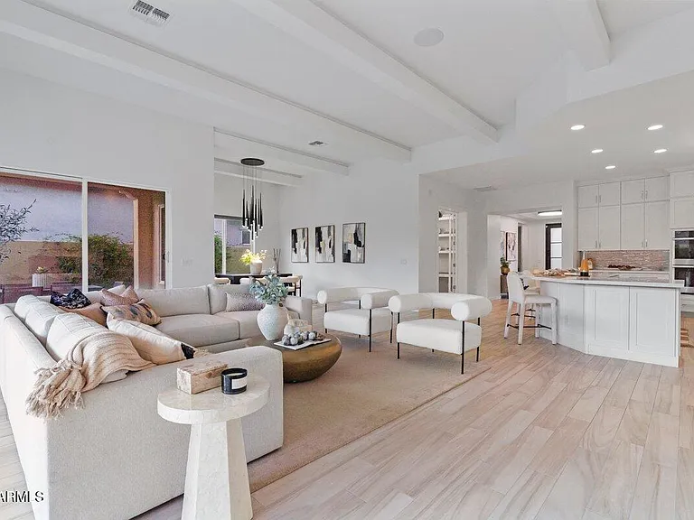 5543 E Beryl Ave — Photo 3