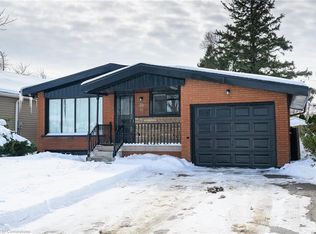 38 Dubarry Blvd, Hamilton, ON L8T2V5