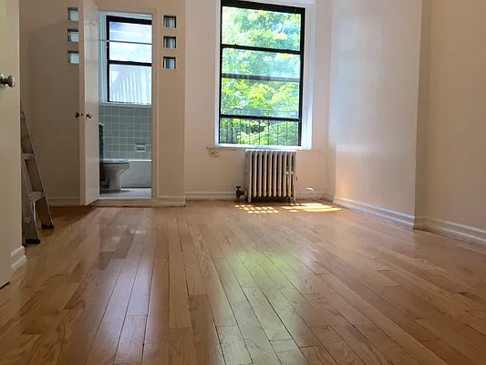 Rented by GPA Realty | media 30