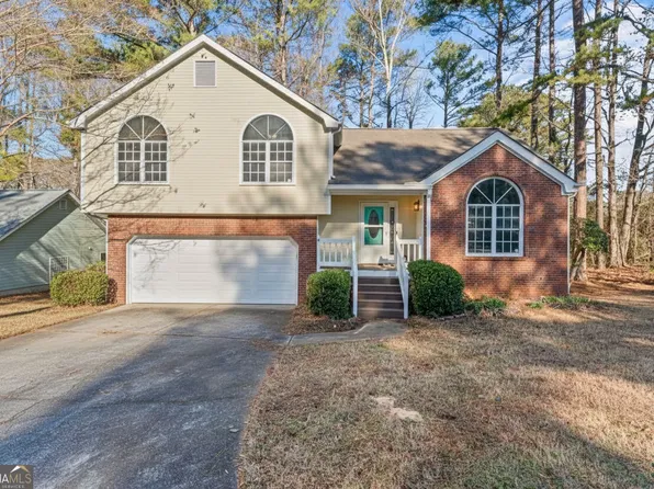 7166 Regent St, Lithonia, GA 30058