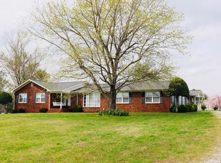 5423 Doubleview Cir, Baxter, TN 38544