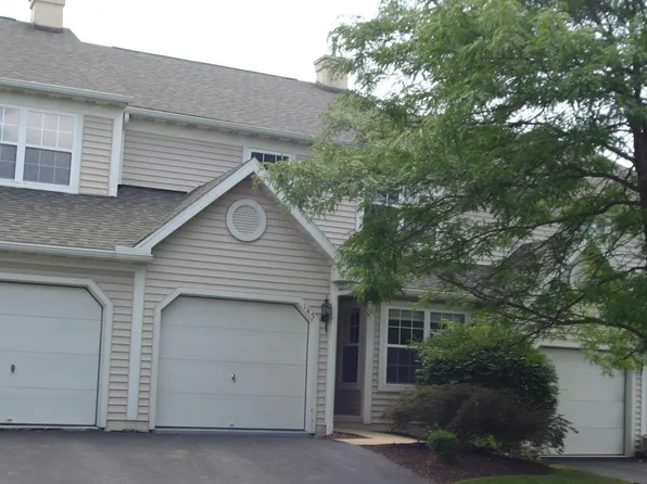 145 Wellington Ct, Reading, PA 19606