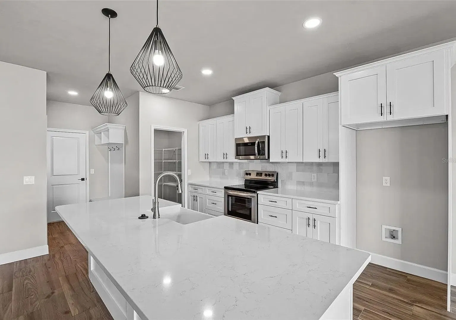 3 Bedroom 2.5 Bath In Grand Oaks — Photo 3