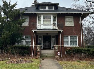 2105 Burns St, Detroit, MI 48214