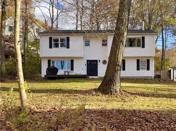 36 Manitook Drive, Oxford, CT 06478