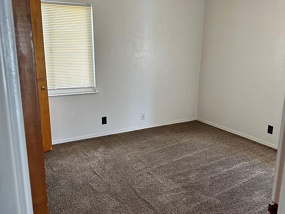 3rd image of 4565 E Cornell Ave