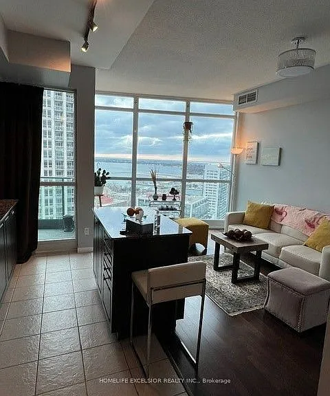 215 Fort York Blvd S #2903 — Photo 6