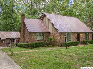 1626 Vestavia Dr SW, Decatur, AL 35603