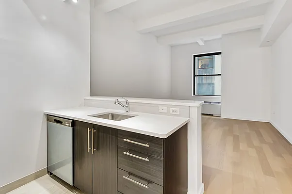 Rented by Cooper & Cooper Real Estate | media 6