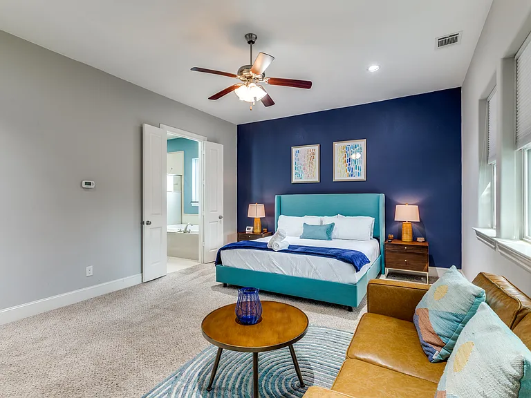 4535 Polk St — Photo 17