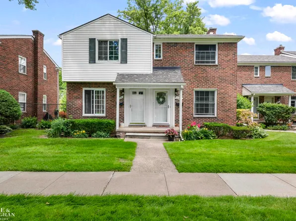 22951 Lee Ct, Saint Clair Shores, MI 48080