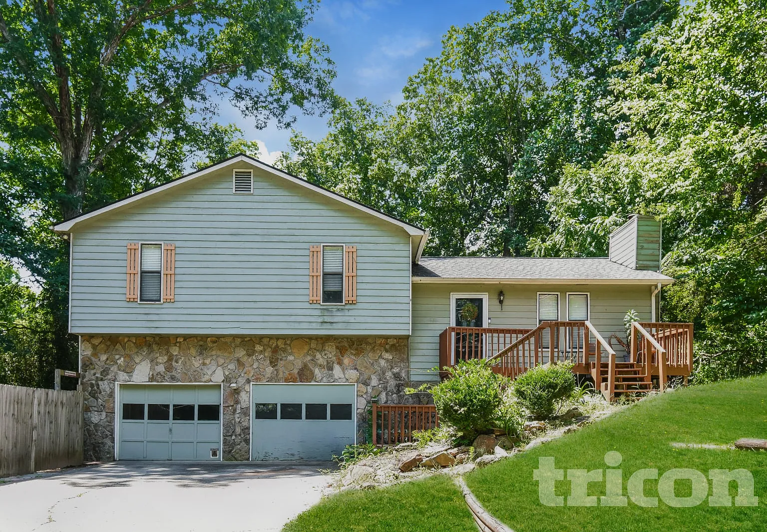 134 Little Brook Drive Woodstock GA — Photo 1