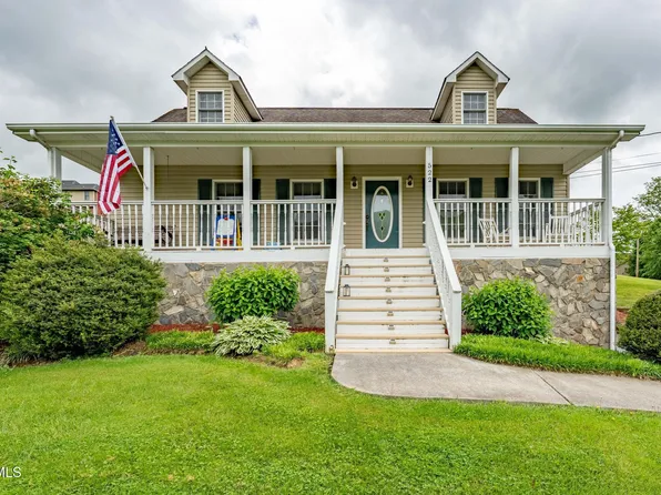 522 Crook St, Hampton, TN 37658