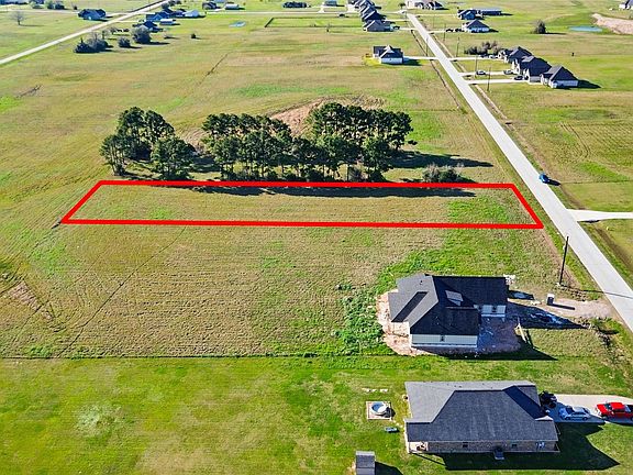 2nd image of 577 Longhorn Trl