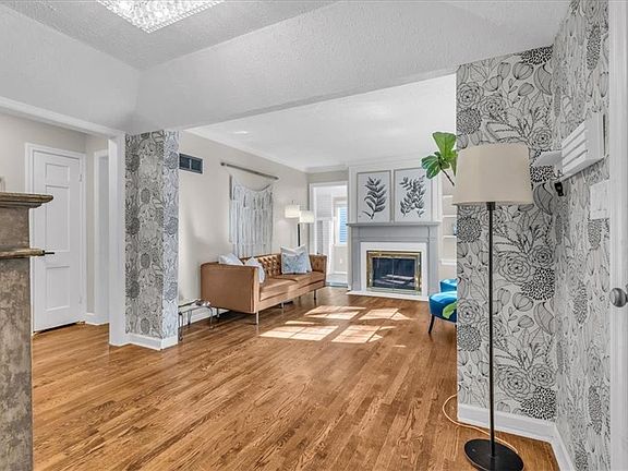 4th image of 5010 W 57th Ter