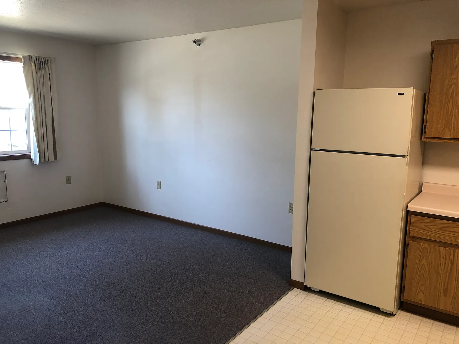 1 bed, 550 sqft, $730 — Photo 3