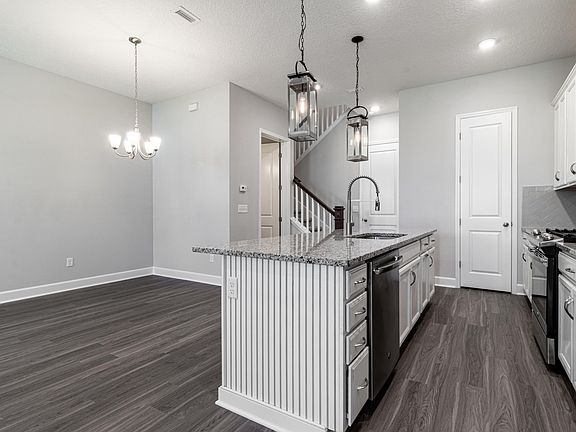 5th image of 33 Ibiza Ct