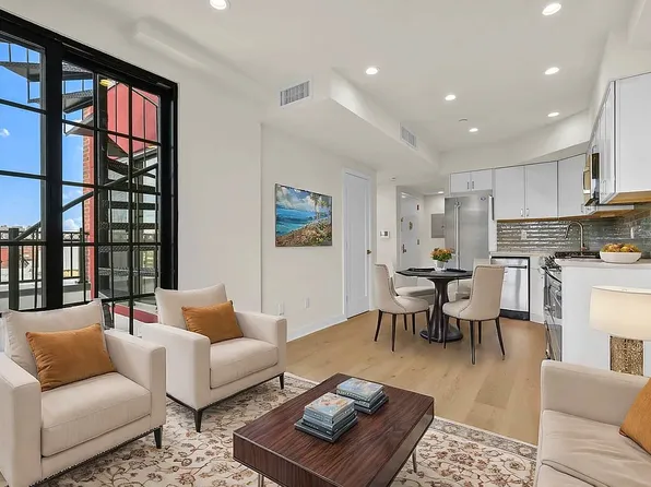 25-25 31st Ave #7A, Astoria, NY 11106