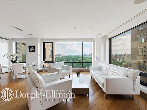 2nd image of 160 Central Park S #2605