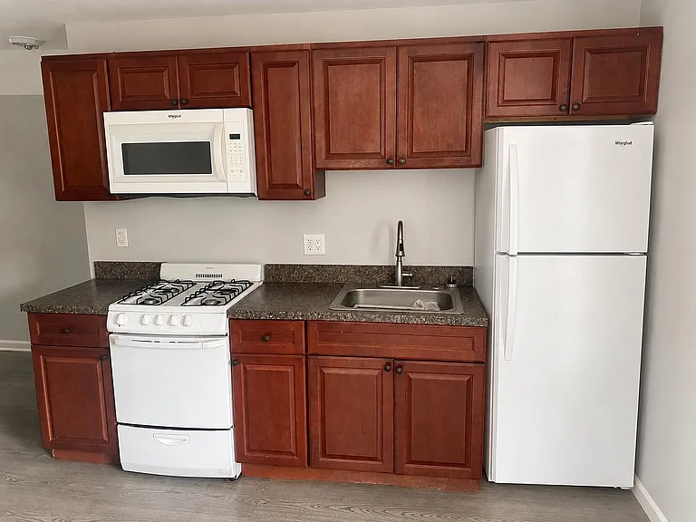 268 Lincoln St #3 — Photo 1