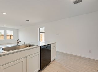 1024 Blazin Bronco Trl, Haslet, TX 76052