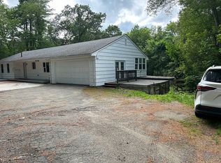 138 Lexington Rd, Lincoln, MA 01773