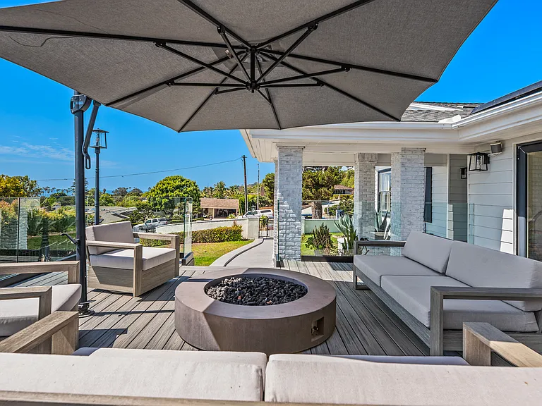 2363 Avenida De La Playa — Photo 10