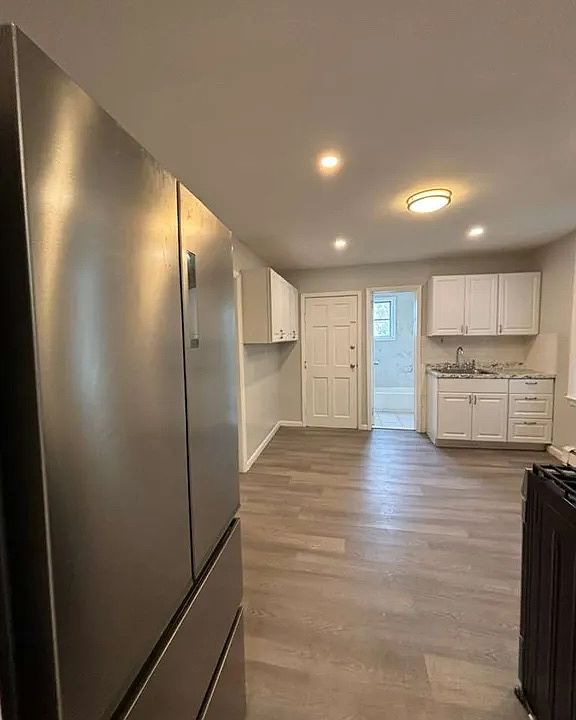 1st image of 43 Hawkins St Floor 2