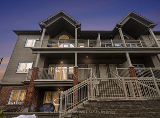 362 B Wood Acres Grv #J, Ottawa, ON K1T 0M7