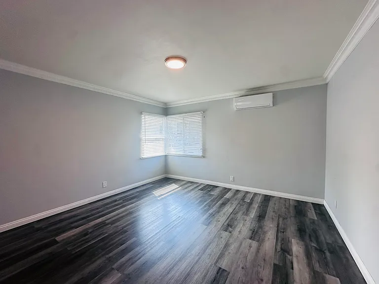 29 N Hidalgo Ave #F — Photo 6