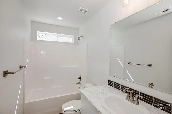 4823 Fire Opal St — Photo 17