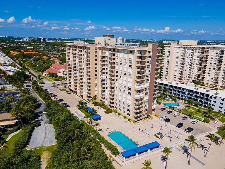 2000 S Ocean Blvd #2P — Photo 41