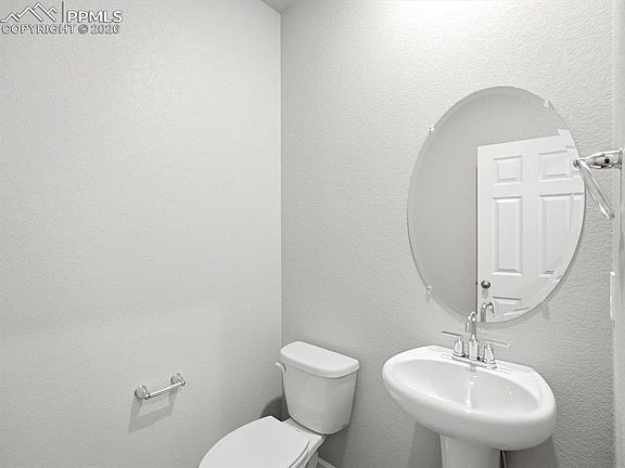 4th image of 13243 Valley Peak Dr