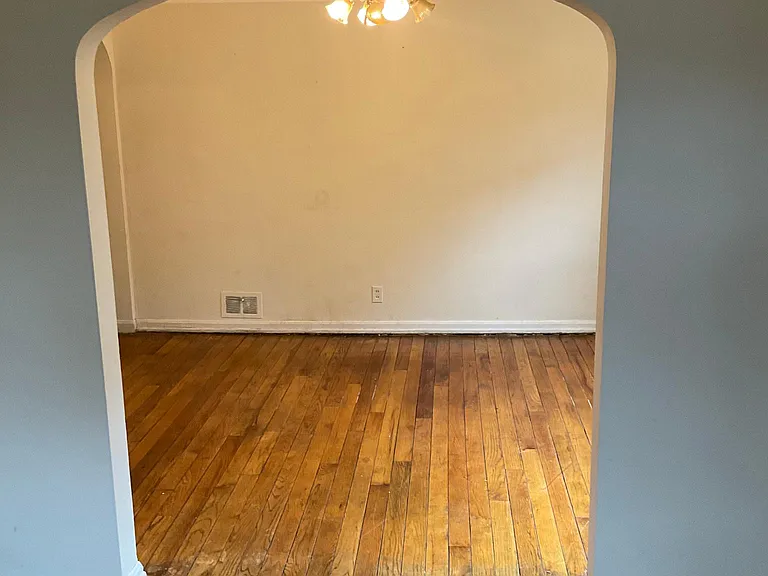 1117 Clearbrook Dr #1 — Photo 9