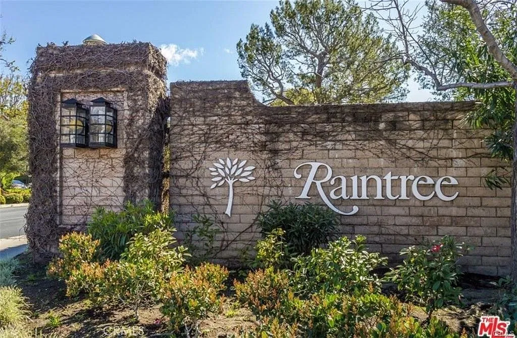 2 bed, 1116 sqft, $4,250 — Photo 1
