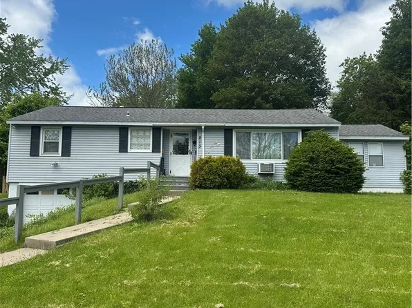 213 Crestview Dr, Syracuse, NY 13207