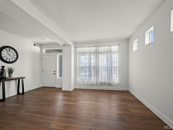 4th image of 10770 Worchester Way
