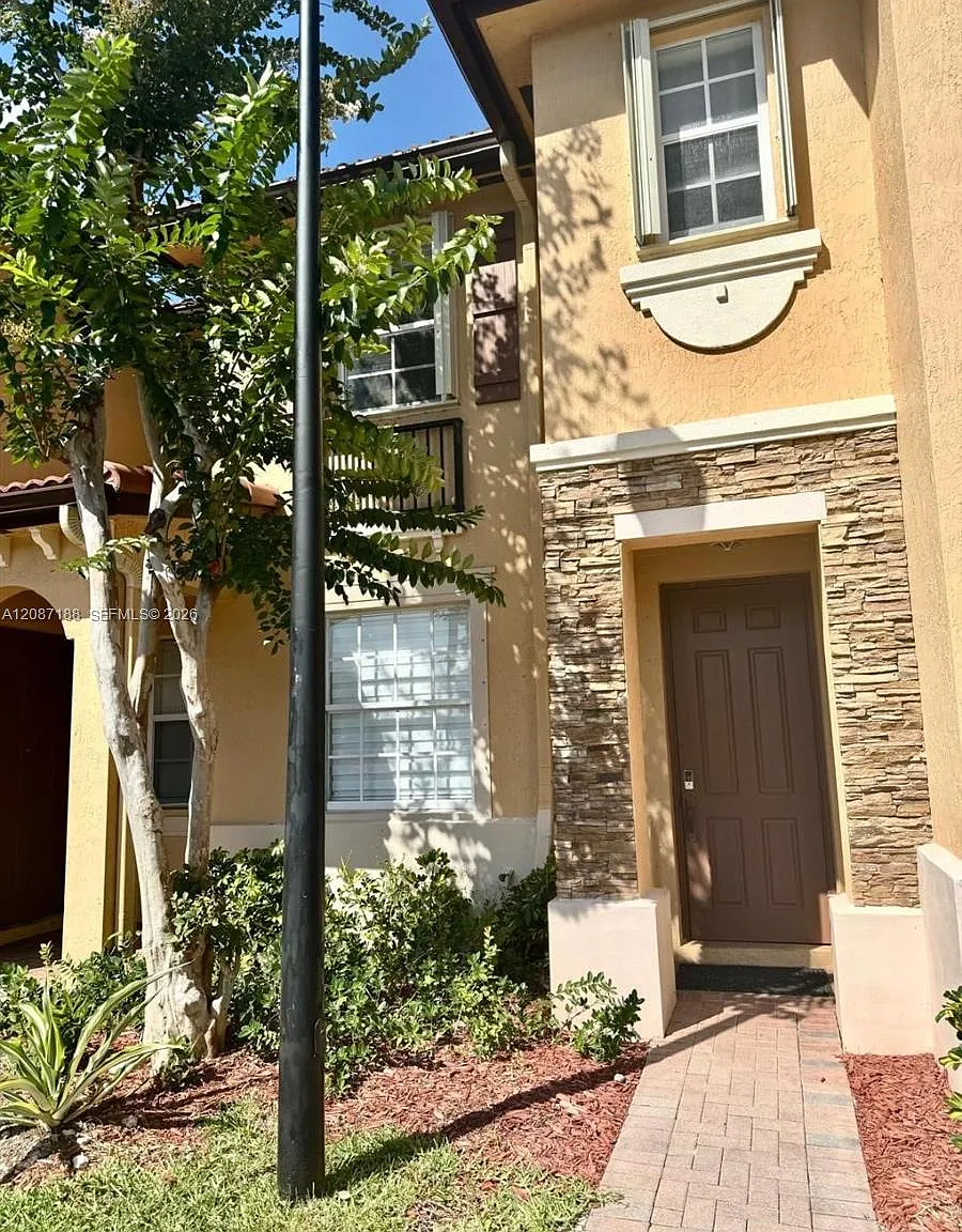 Villas At Carmel Condo No — Photo 2