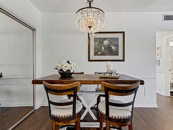 5th image of 412 S Cypress Rd APT 222