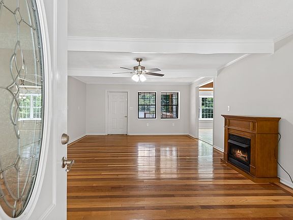 3rd image of 274 S Steel Bridge Rd