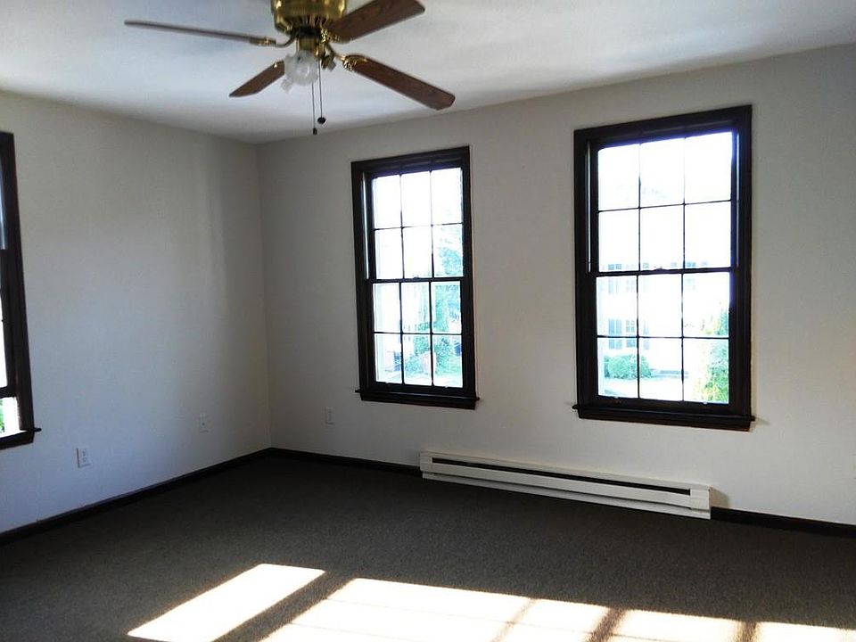 2nd image of 66 Ely St #2