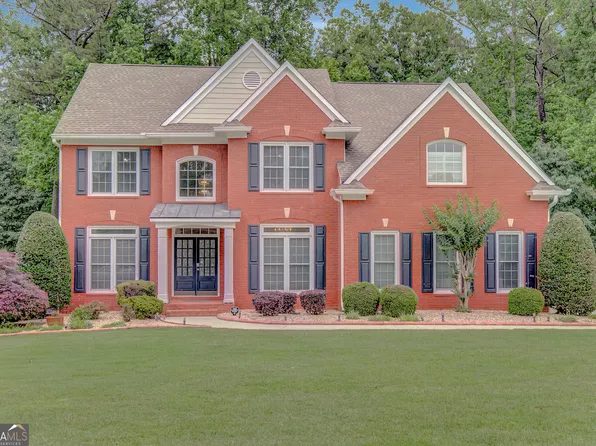 165 Hidden Lake Dr, Fayetteville, GA 30215