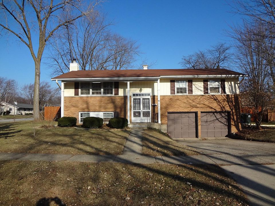 1st image of 844 E Anderson Dr